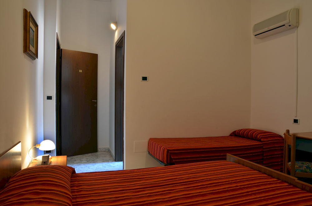 Hotel Roma Pineto Exterior foto